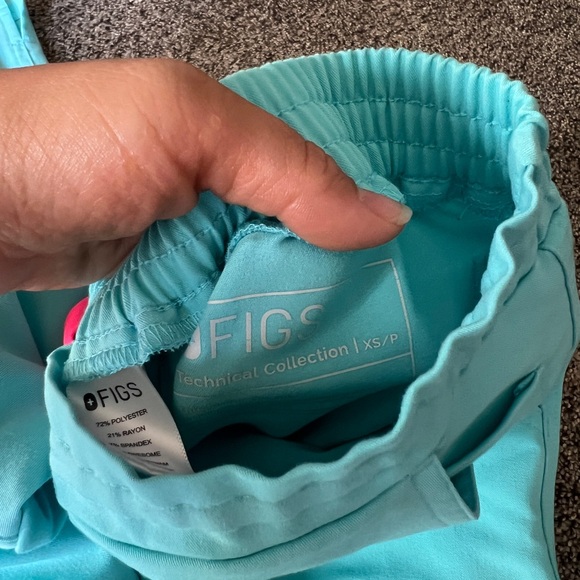 2 Figs Sets - Picture 6 of 6